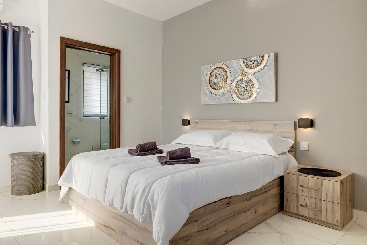 Апартаменти Chic 2Br Penthouse Steps From The Promenade Сліма Екстер'єр фото
