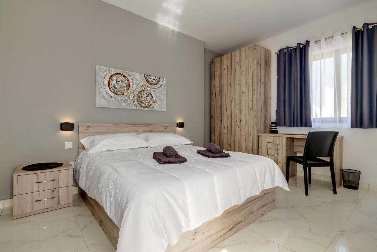 Апартаменти Chic 2Br Penthouse Steps From The Promenade Сліма Екстер'єр фото